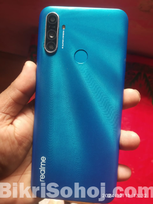 Realme c3
